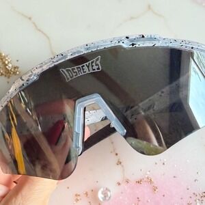 Los Reyes - Youth Cookie Sunglasses - Silver Mirror- *BRAND NEW! NEVER BEEN WORN